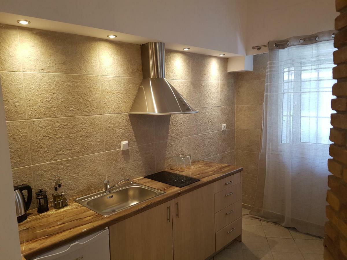 John Beauty 50M2, Metro And Acropolis 5' Apartment Athena Bagian luar foto