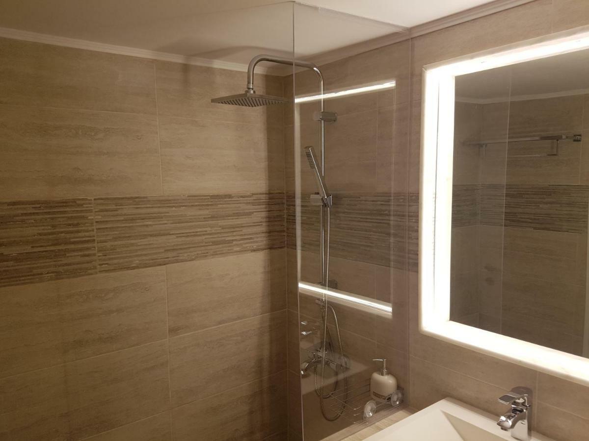 John Beauty 50M2, Metro And Acropolis 5' Apartment Athena Bagian luar foto